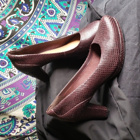 Clarks Artisan Chorus Chic Shoes - Picture 3 of 7